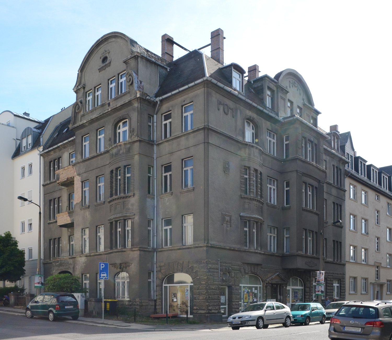 Corner building on Henriettenstraße in Kaßberg