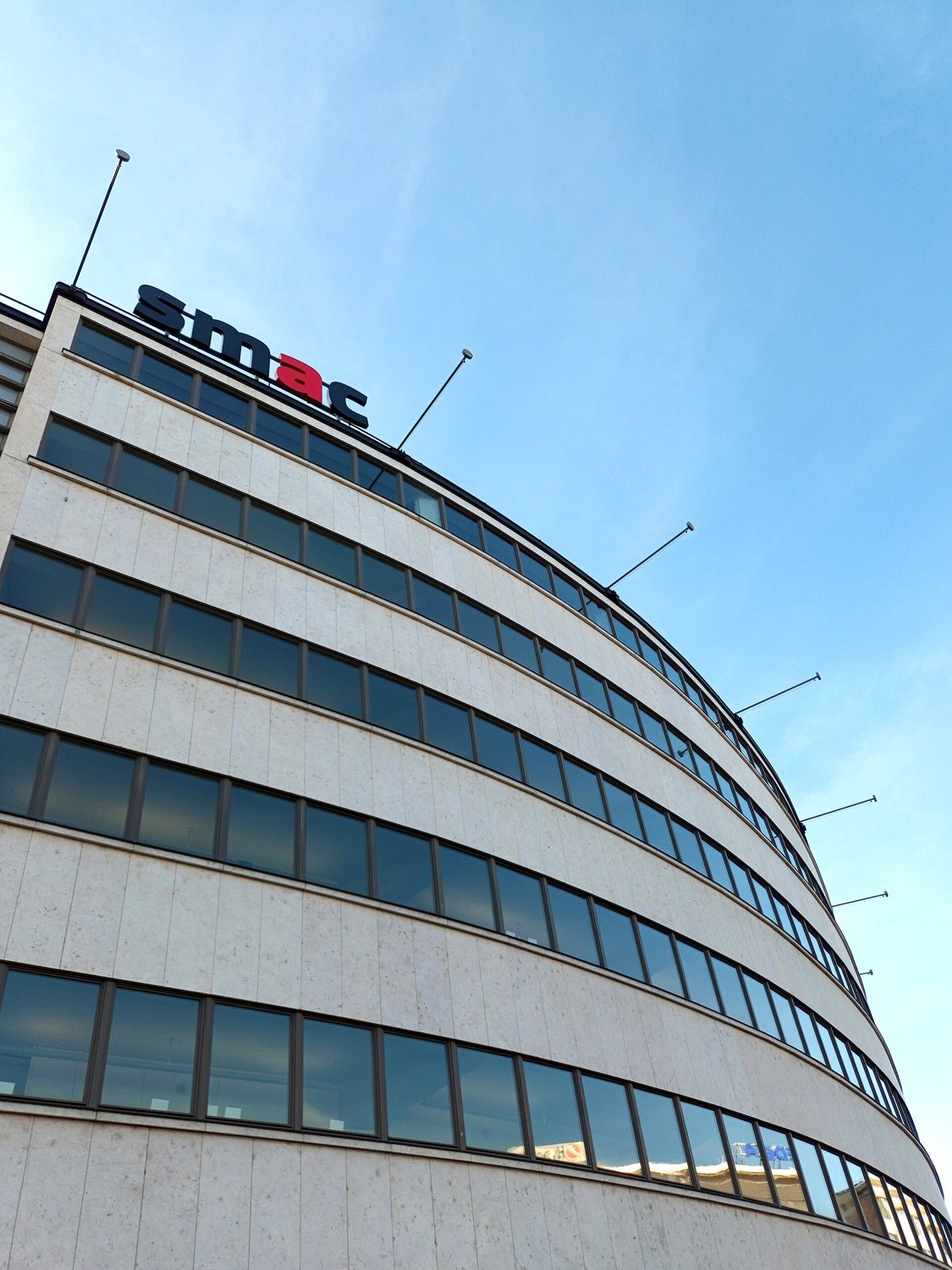 Façade of smac in the former Schocken department store