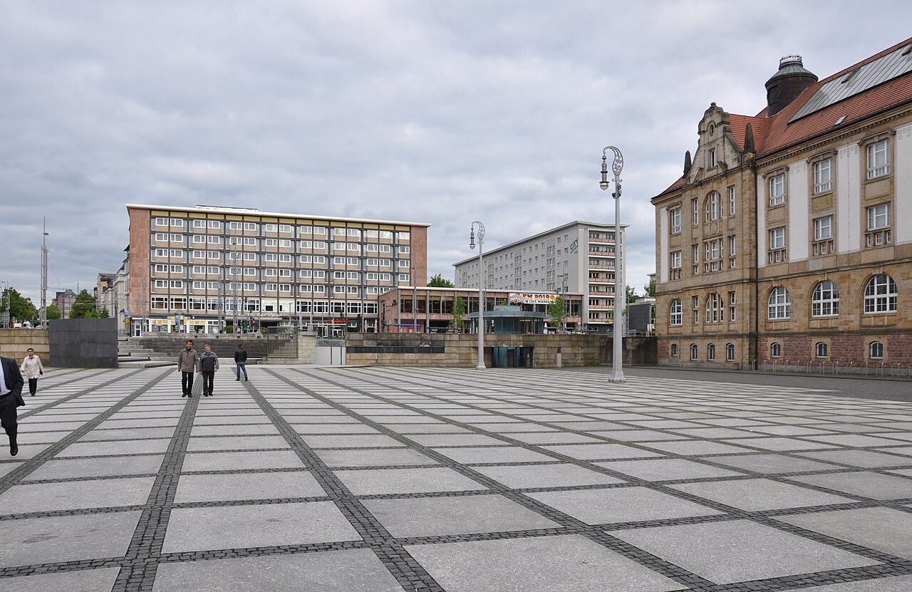 Theaterplatz with the opera house and art collections