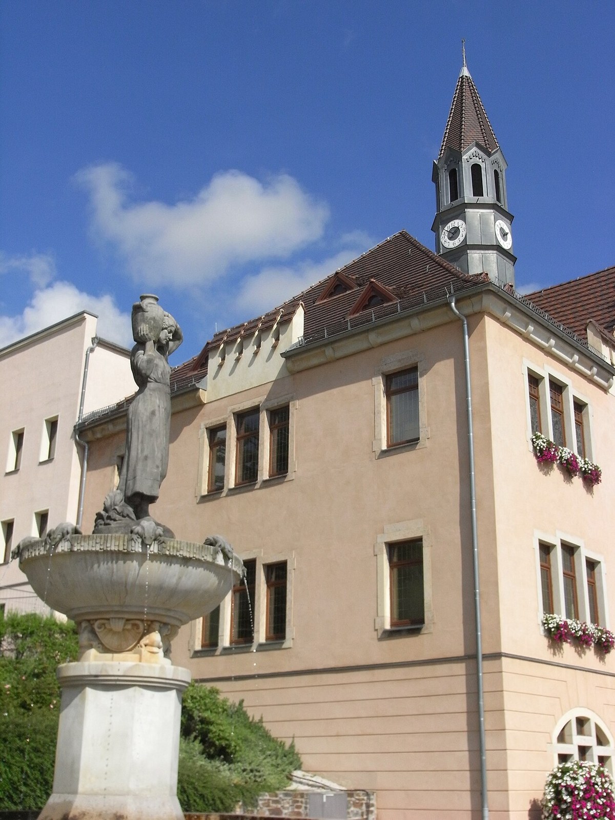Town hall and fountain in Hohenstein-Ernstthal