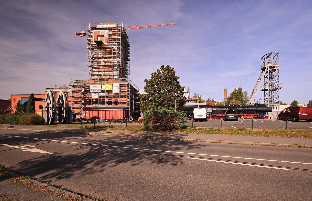 Winding tower and grounds of KohleWelt in Oelsnitz